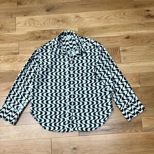 Wave Pattern Black and White H&M Men's button up Shirt sz Medium